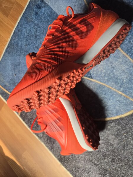 Adidasi Puma king turf